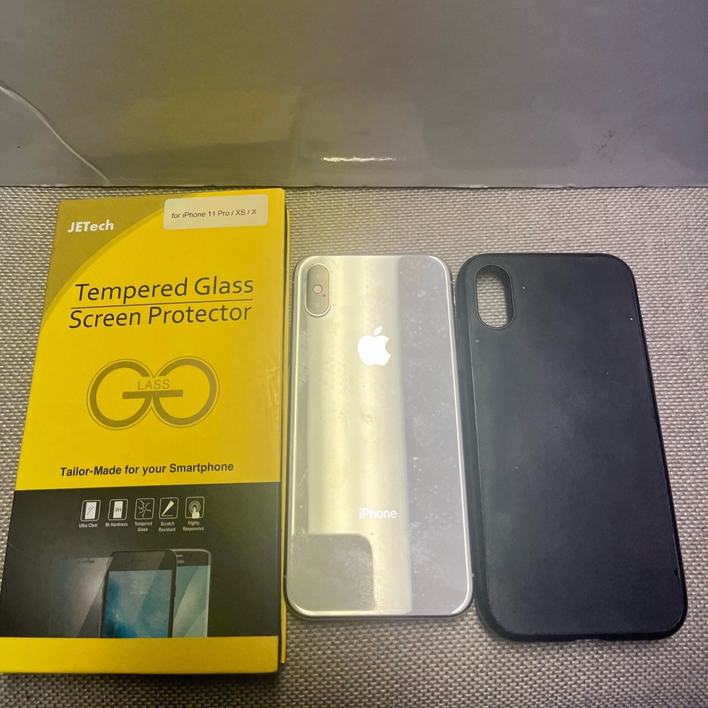 Apple iPhone X Bundle - Silver - 64GB